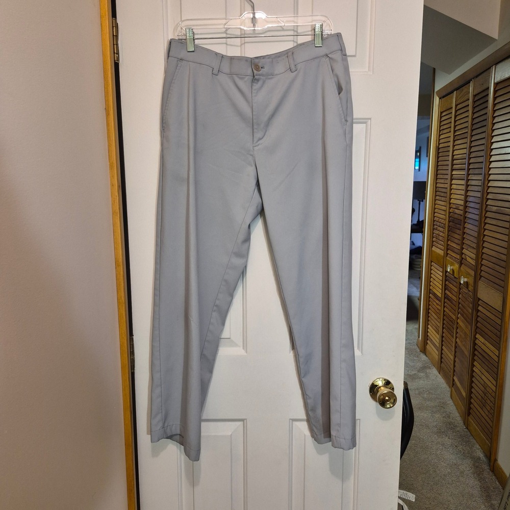 IZOD Golf Mens 33x30 Straight Leg Pants Light Gray Performance Flat Front Chino